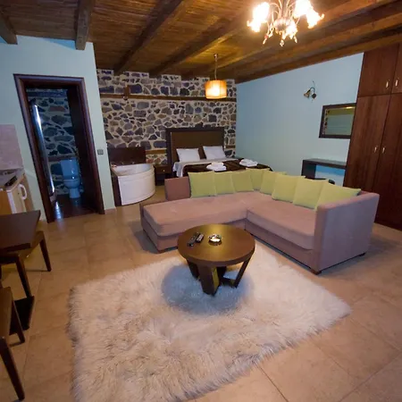 Xenonas Piperitsa 3* بالايوس أجيوس أثناسيوس